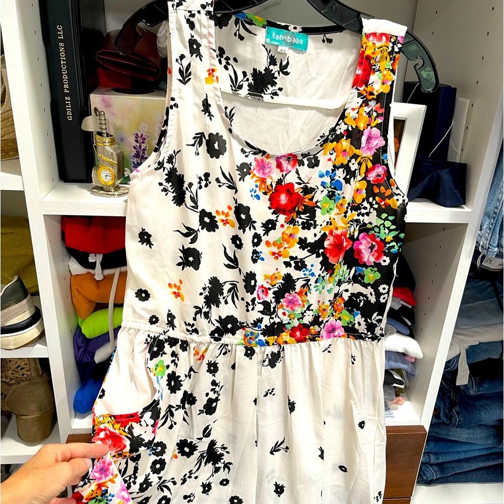 I buy this dress in Marbella, Spain for my daughter. she does not want it.